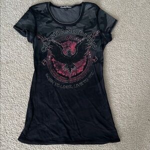 Crash‎ & Burn Black and Red Graphic Tee Excellent condition